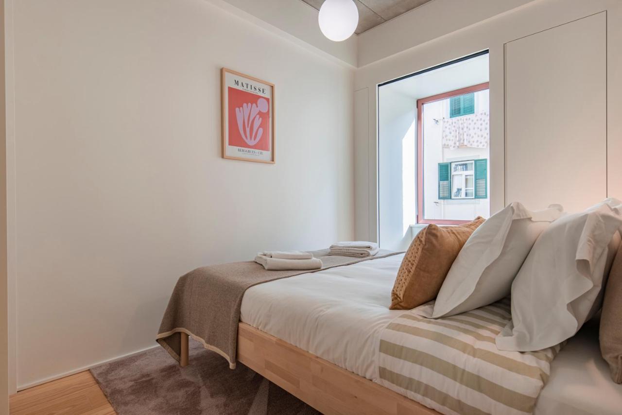Deluxe 2Bdr Apartment W/ Patio By Lovelystay Lizbona Zewnętrze zdjęcie