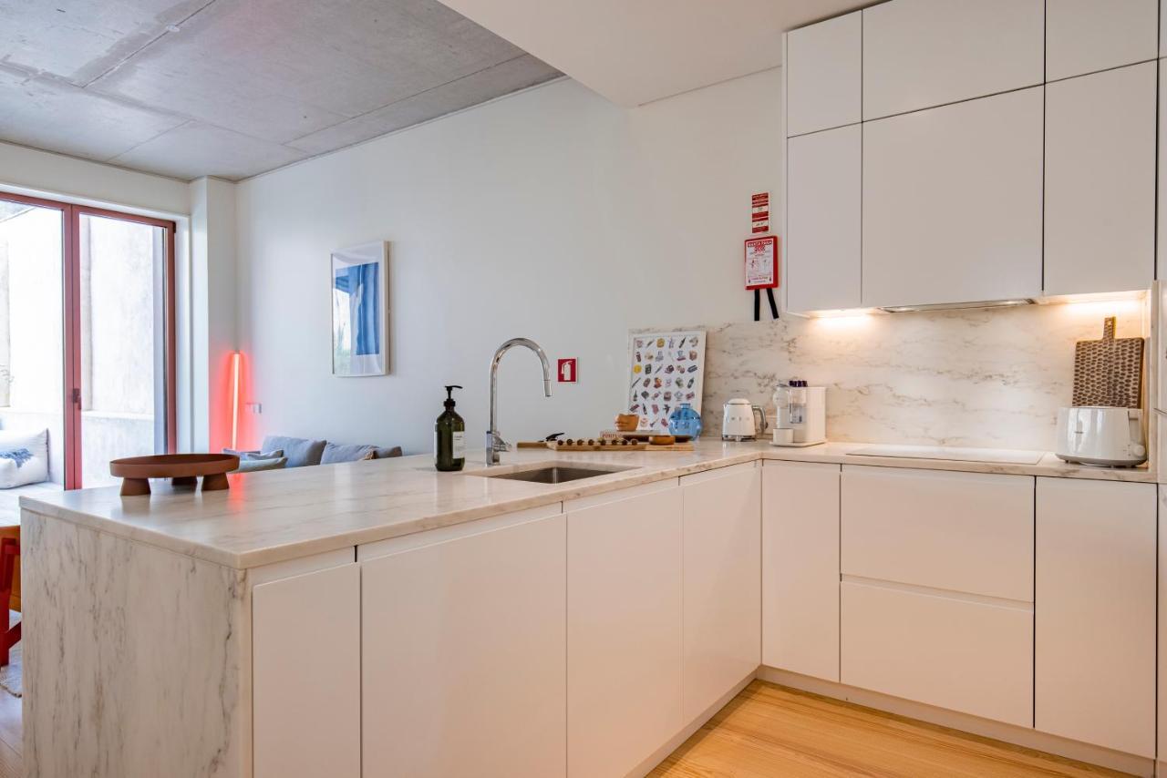 Deluxe 2Bdr Apartment W/ Patio By Lovelystay Lizbona Zewnętrze zdjęcie